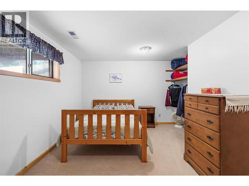 2033 Smith Road, Creston, BC - Indoor Photo Showing Bedroom