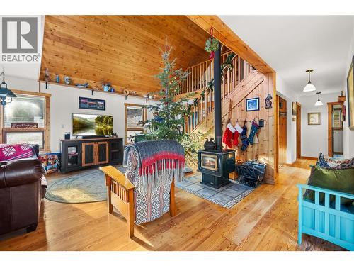 2033 Smith Road, Creston, BC - Indoor Photo Showing Other Room