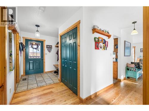 2033 Smith Road, Creston, BC - Indoor Photo Showing Other Room