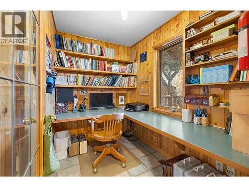 2033 Smith Road, Creston, BC - Indoor Photo Showing Other Room