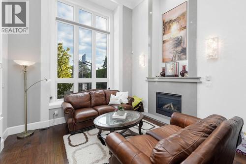 7291 Parry Street, Richmond, BC - Indoor Photo Showing Living Room With Fireplace