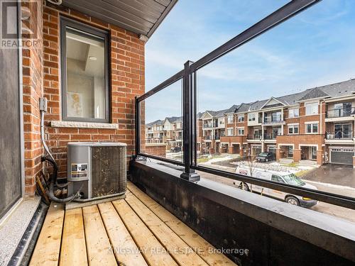 1104 Lockie Drive, Oshawa, ON - Outdoor