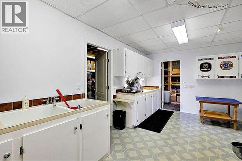 5205 Macneill Court, Peachland, BC - Indoor