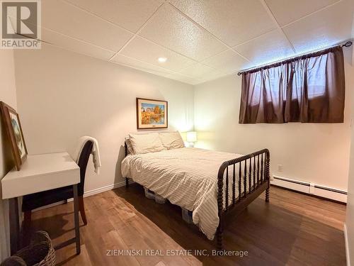 637 Montrock Street, Iroquois Falls, ON - Indoor Photo Showing Bedroom