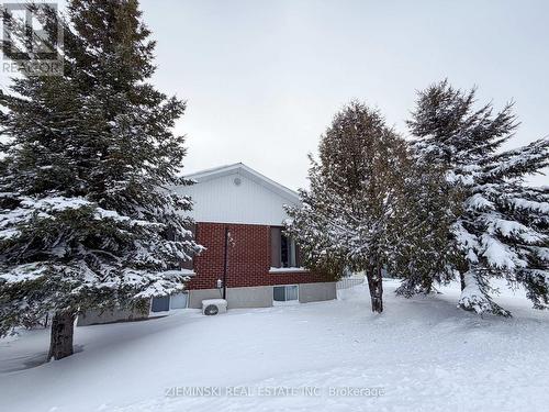 637 Montrock Street, Iroquois Falls, ON - Outdoor