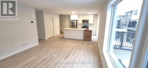 10 - 401 Glenroy Gilbert Drive, Ottawa, ON - Indoor