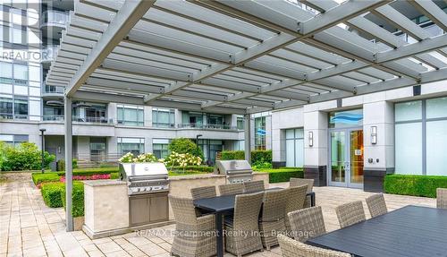 827 - 3500 Lakeshore Road W, Oakville (Br Bronte), ON - Outdoor
