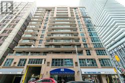 1004 - 105 VICTORIA STREET  Toronto, ON M5C 3B4