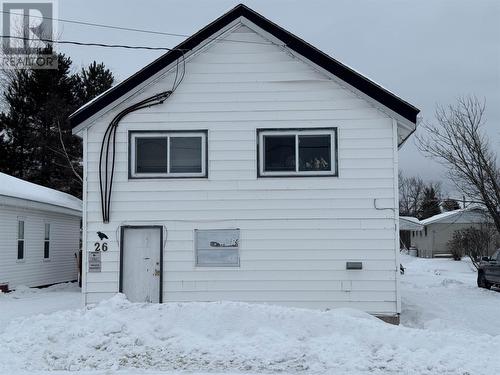 26 Connaught St, Chapleau, ON 