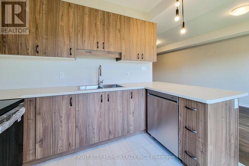 9 Mann Trail, Welland, ON - Indoor Photo Showing Kitchen
