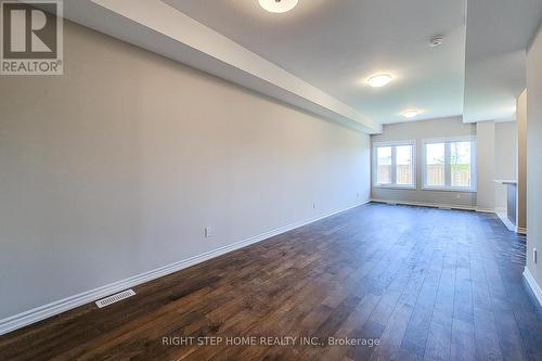 9 Mann Trail, Welland, ON - Indoor Photo Showing Other Room