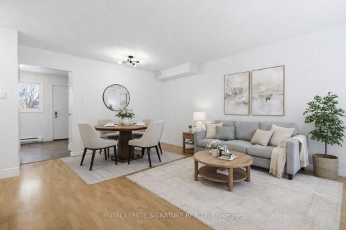 23-1200 Cheapside Street, London East, ON - Indoor Photo Showing Living Room