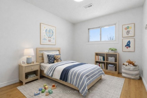23-1200 Cheapside Street, London East, ON - Indoor Photo Showing Bedroom