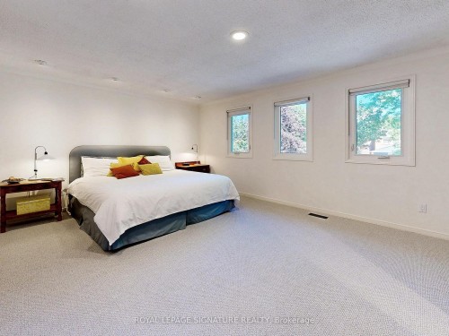 48 Millcroft Way, Vaughan, ON - Indoor Photo Showing Bedroom