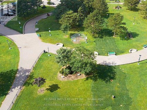 2316 - 370 Dixon Road, Toronto, ON - Outdoor