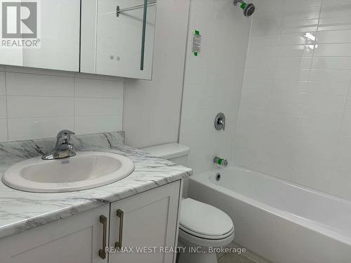 2316 - 370 Dixon Road, Toronto, ON - Indoor Photo Showing Bathroom