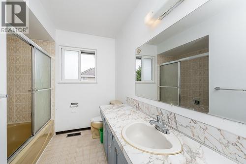 8391 Rideau Drive, Richmond, BC - Indoor Photo Showing Bathroom