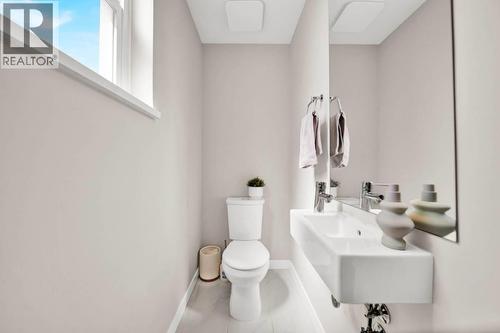 2410 11280 Pazarena Pl, Maple Ridge, BC - Indoor Photo Showing Bathroom