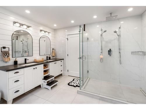 35294 Ewert Avenue, Mission, BC - Indoor Photo Showing Bathroom