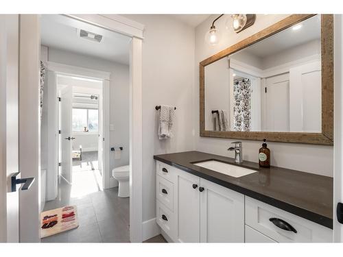 35294 Ewert Avenue, Mission, BC - Indoor Photo Showing Bathroom