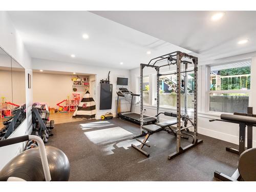 35294 Ewert Avenue, Mission, BC - Indoor Photo Showing Gym Room