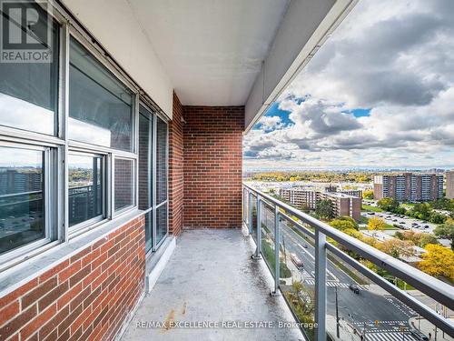 1907 - 2645 Kipling Avenue, Toronto, ON - Outdoor With Exterior
