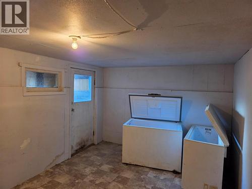 512 12Th Avenue, Keremeos, BC - Indoor