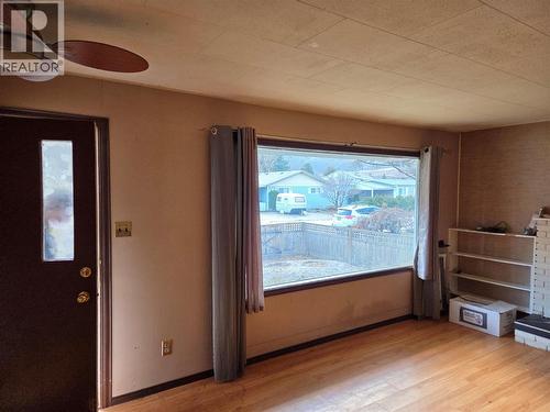 512 12Th Avenue, Keremeos, BC - Indoor Photo Showing Other Room