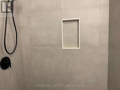 1294 Springbank Avenue, London South (South B), ON -  Photo Showing Bathroom