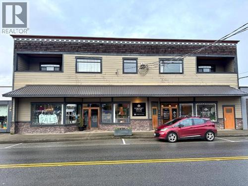 4555 Marine Ave, Powell River, BC 