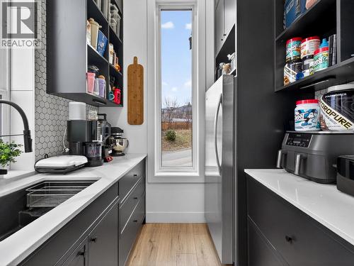 5300 Hedeman Court, Kelowna, BC - Indoor Photo Showing Other Room