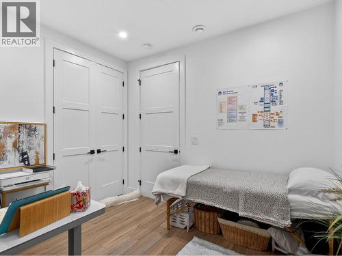 5300 Hedeman Court, Kelowna, BC - Indoor Photo Showing Bedroom