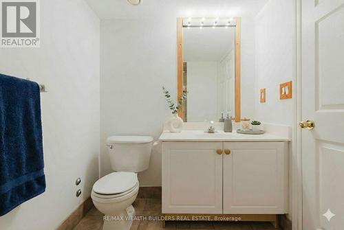 Second Bath - 3 Piece - 305 - 1720 Eglinton Avenue E, Toronto, ON - Indoor Photo Showing Bathroom
