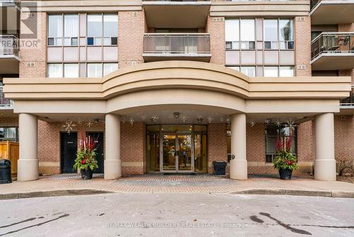 Entrance - 305 - 1720 Eglinton Avenue E, Toronto, ON - Outdoor