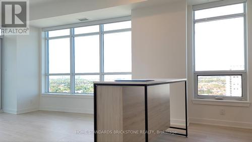 A-1405 - 30 Upper Mall Way, Vaughan, ON - Indoor Photo Showing Other Room