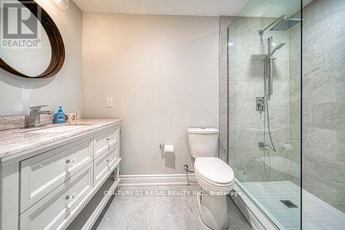 3095 Robert Brown Boulevard, Oakville, ON - Indoor Photo Showing Bathroom