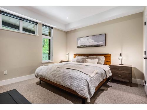 302 3175 Columbia Valley Road|Cultus Lake North, Chilliwack, BC - Indoor Photo Showing Bedroom