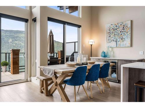 302 3175 Columbia Valley Road|Cultus Lake North, Chilliwack, BC - Indoor Photo Showing Dining Room