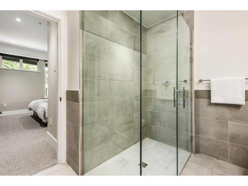 302 3175 Columbia Valley Road|Cultus Lake North, Chilliwack, BC - Indoor Photo Showing Bathroom