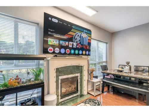 102 13727 74 Avenue, Surrey, BC - Indoor With Fireplace