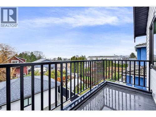 2827 Dundas Street, Vancouver, BC - Outdoor With Exterior