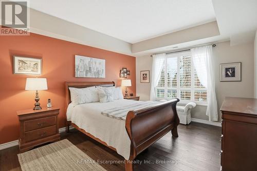 310 - 5188 Lakeshore Road, Burlington (Appleby), ON - Indoor Photo Showing Bedroom