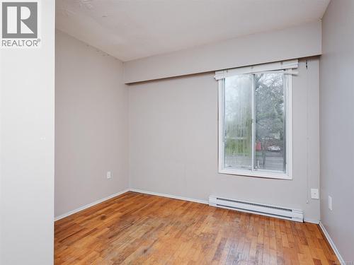 A & B 1725 Feltham Rd, Saanich, BC - Indoor Photo Showing Other Room