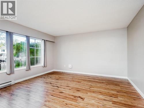 A & B 1725 Feltham Rd, Saanich, BC - Indoor Photo Showing Other Room