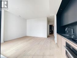 804 - 81 WELLESLEY STREET E  Toronto, ON M4Y 1H8