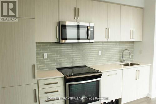 2611 - 5180 Yonge Street, Toronto, ON - Indoor Photo Showing Kitchen With Upgraded Kitchen