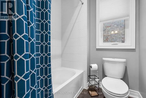 54 Blenheim Circle, Whitby, ON - Indoor Photo Showing Bathroom