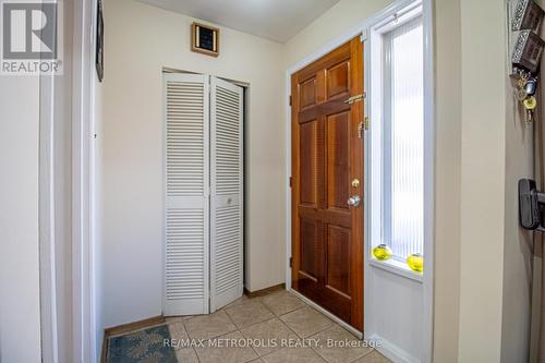 37 Albacore Crescent, Toronto, ON - Indoor Photo Showing Other Room