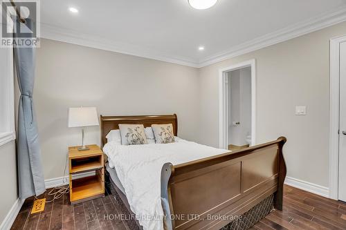 31 Bearwood Drive, Toronto, ON - Indoor Photo Showing Bedroom