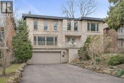 31 BEARWOOD DRIVE  Toronto, ON M9A 4G5
